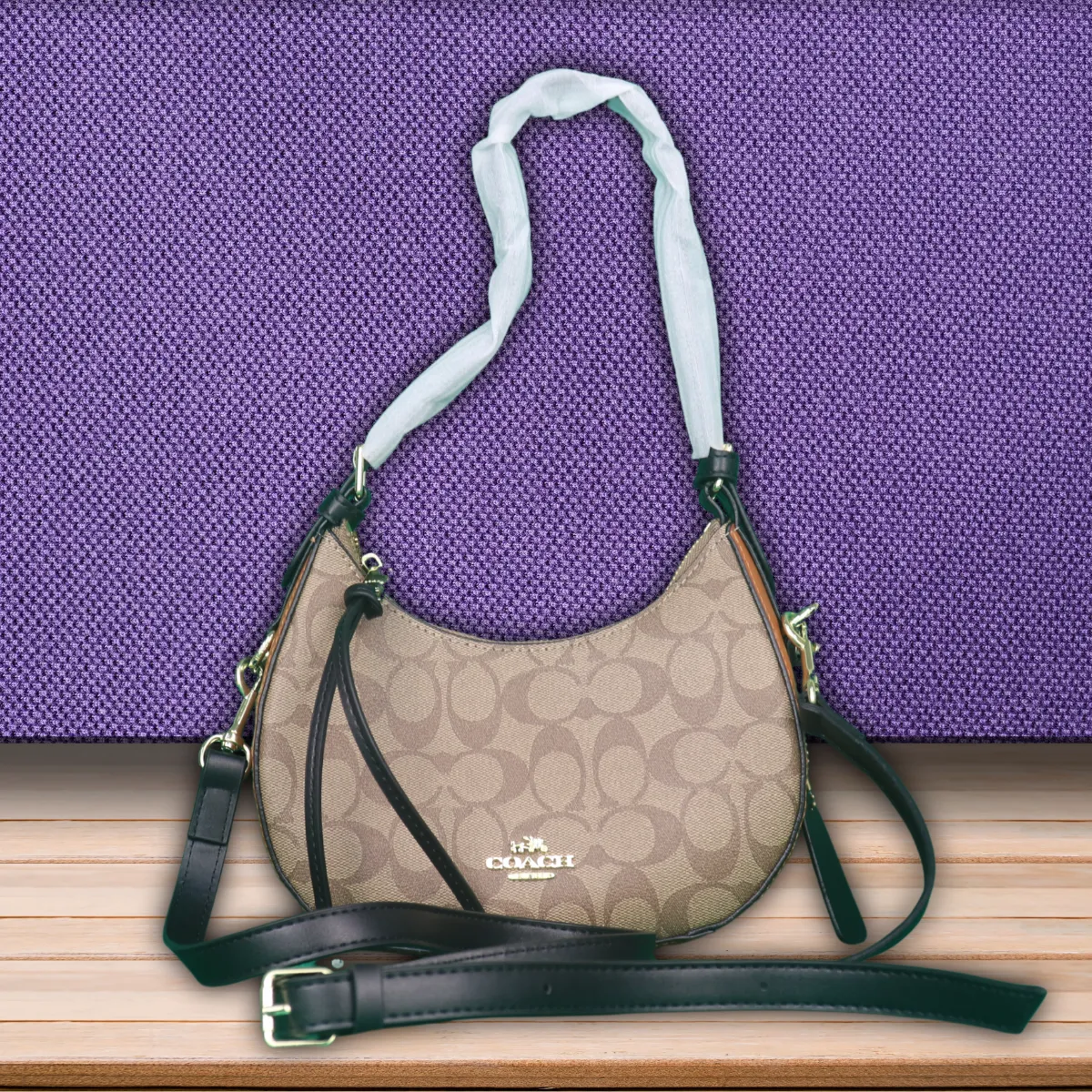 Coach  Bag In Signature Canvas-Box with purchase invoice and card included